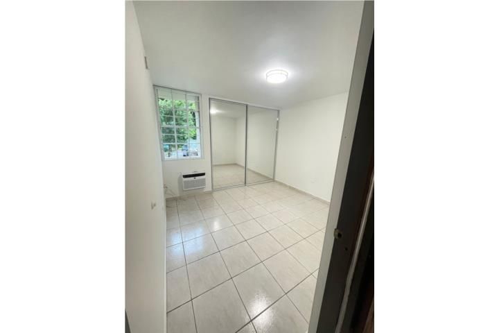 9vrg+g83 Guaynabo 00966 PR