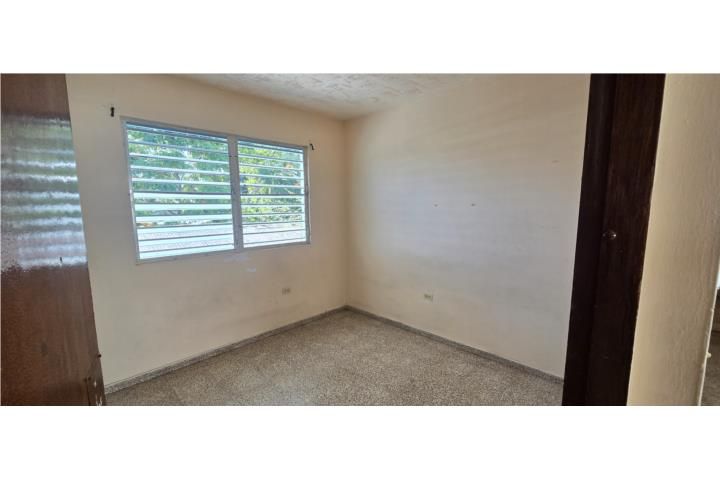 Cll Cristy Mayaguez 00680 PR