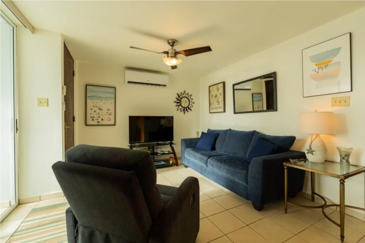 301 Aguada 00602 PR