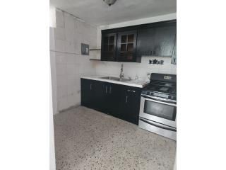 José Mercado Caguas 00725 PR