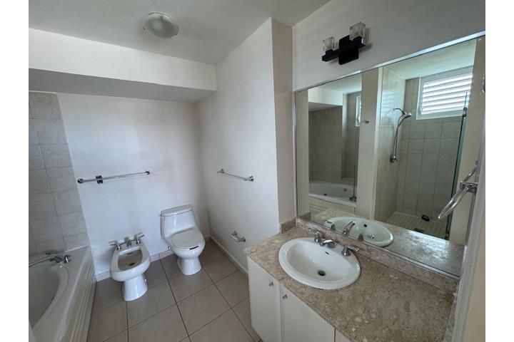 Coliseum Tower Residences San Juan 00918 PR