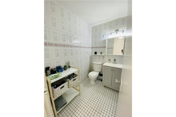 175 Av. Lic. Eugenio María De Hostos San Juan 00918 PR