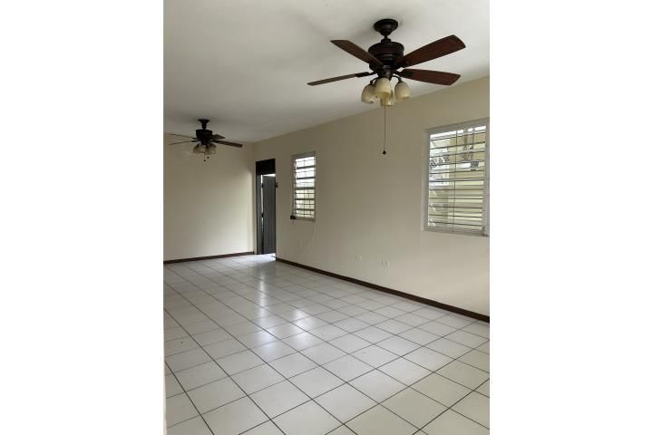 1612 Av. Juan Ponce De León San Juan 00909 PR