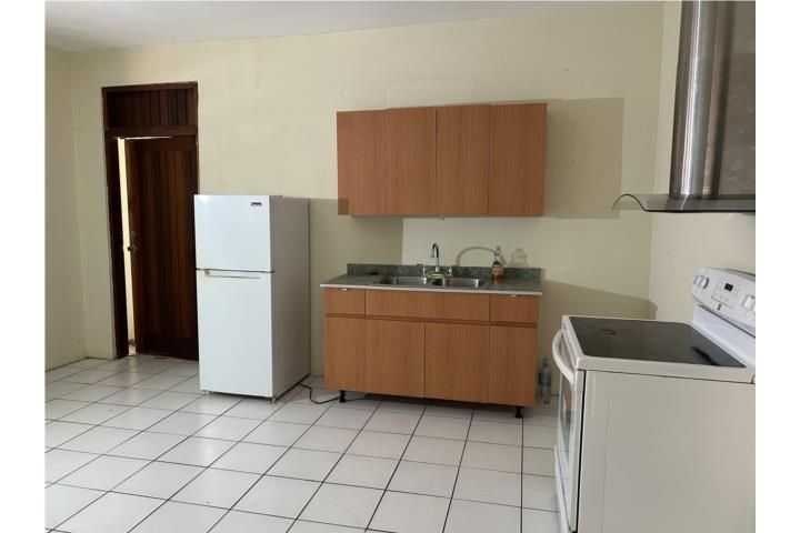 1612 Av. Juan Ponce De León San Juan 00909 PR