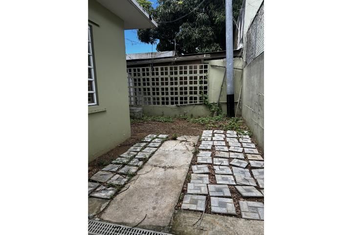 1612 Av. Juan Ponce De León San Juan 00909 PR