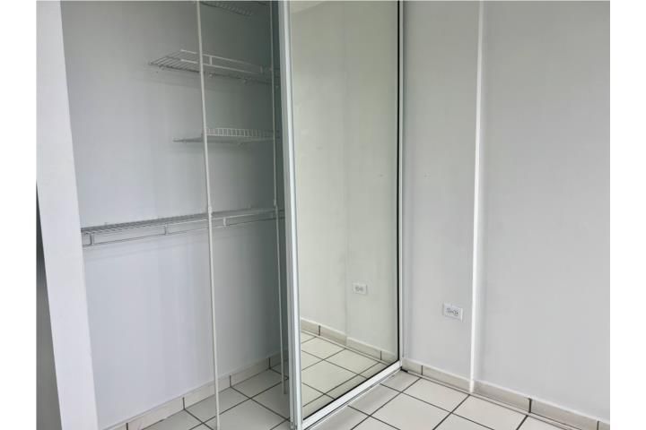 210 Av. José Oliver San Juan 00918 PR