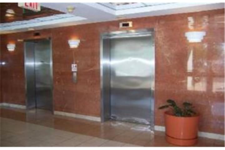 210 Av. José Oliver San Juan 00918 PR