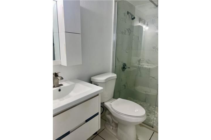 210 Av. José Oliver San Juan 00918 PR