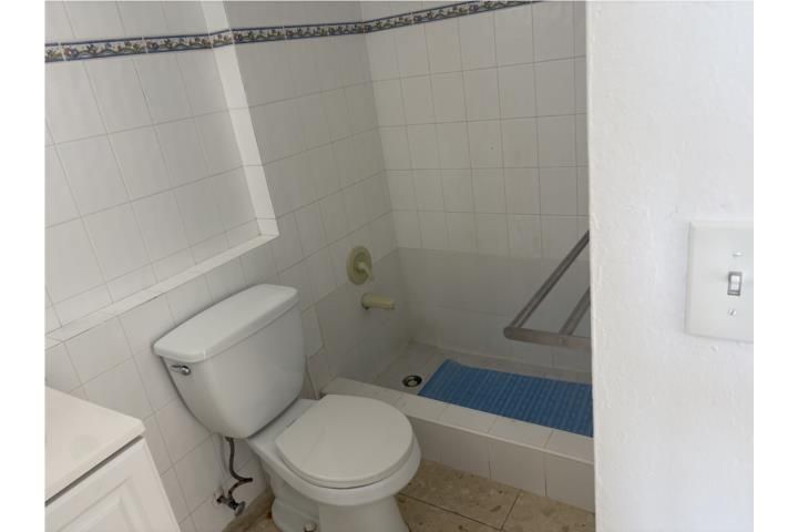 5349 Av. Isla Verde Carolina 00979 PR