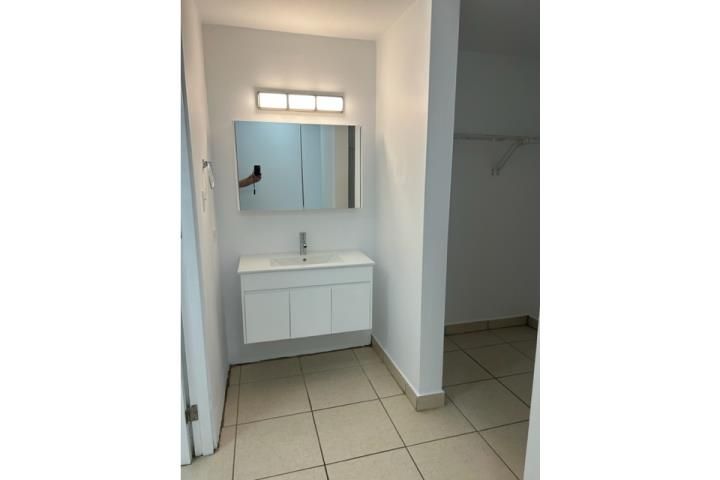 605 Boulevard De La Media Luna Carolina 00987 PR