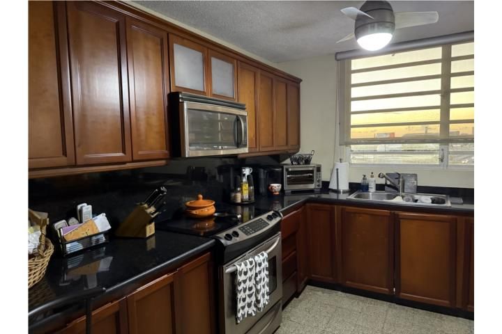 721 C. Hernández San Juan 00907 PR