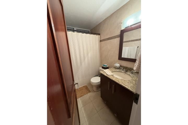 721 C. Hernández San Juan 00907 PR