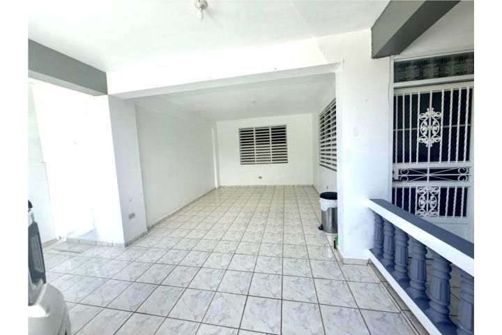 Arenales Aguadilla 00603 PR