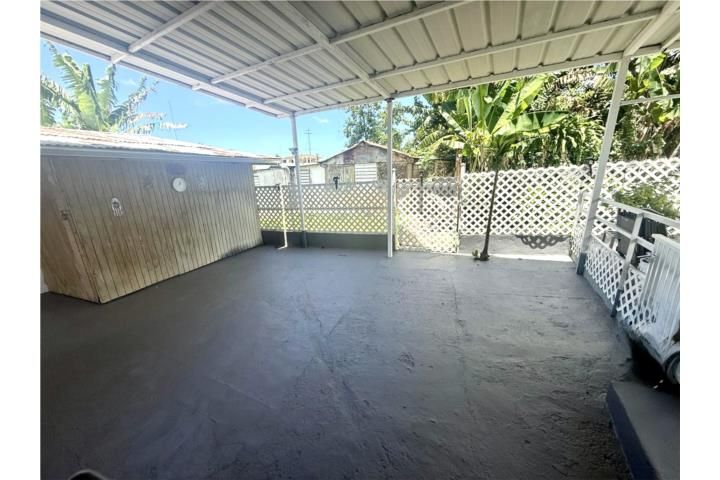 Arenales Aguadilla 00603 PR