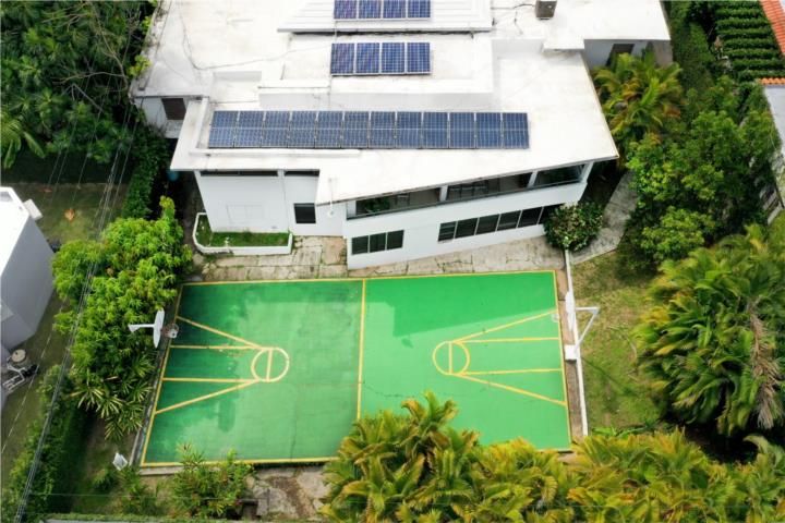 Garden Hills Guaynabo 00966 PR