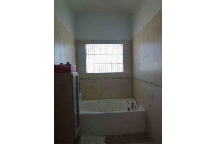 Cll Villa Bonita Hatillo 00659 PR