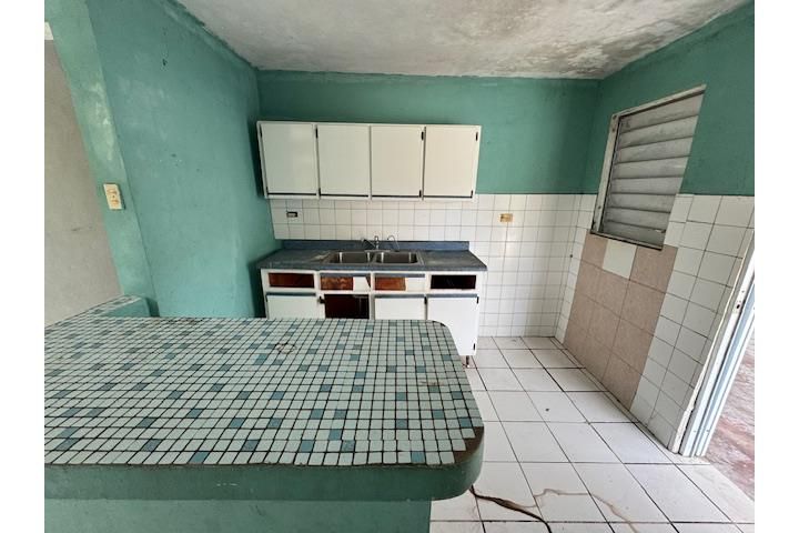 Barahona Morovis 00687 PR