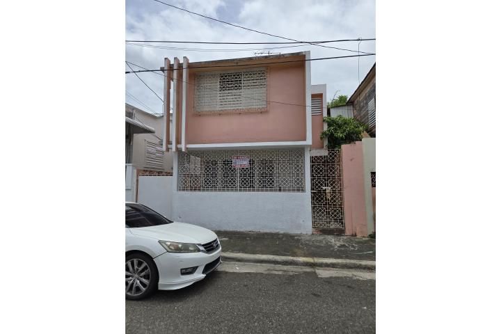 C. Chile Ponce 00733 PR