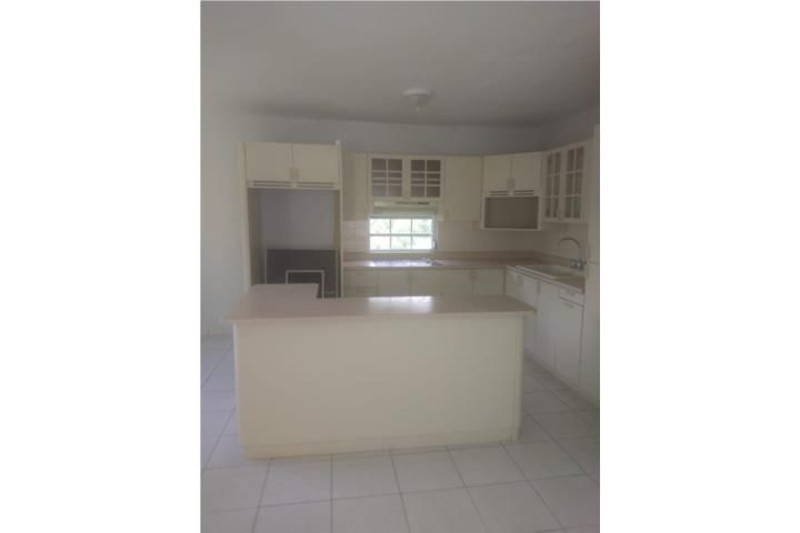 Toíta Cayey 00736 PR