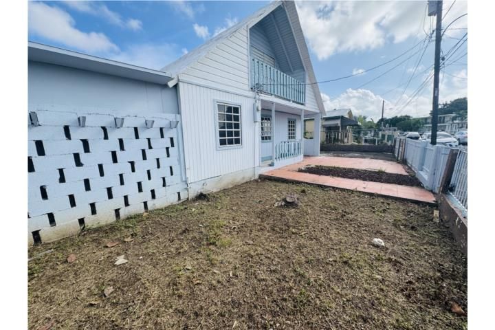 Extension Del Carmen Salinas 00627 PR