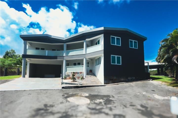 Beatriz Cidra 00739 PR