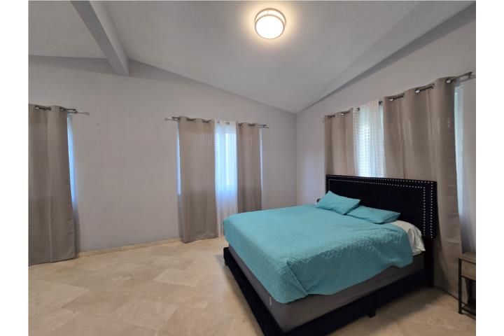 Beatriz Cidra 00739 PR