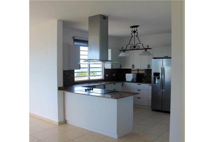 Tierras Nuevas Poniente Manati 00674 PR