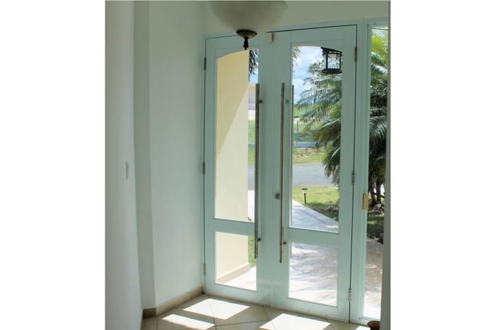 Tierras Nuevas Poniente Manati 00674 PR