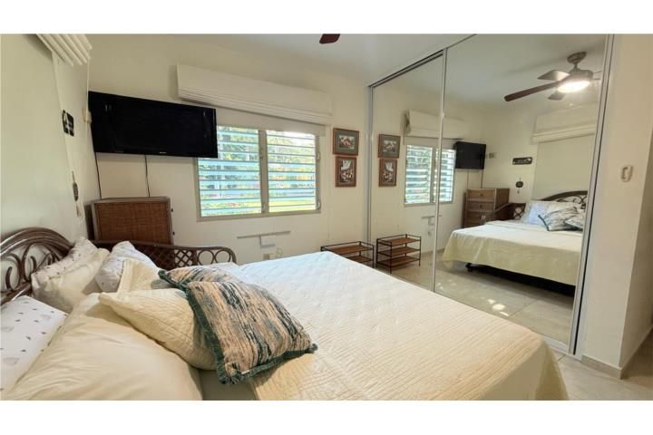 Torrimar Guaynabo 00966 PR