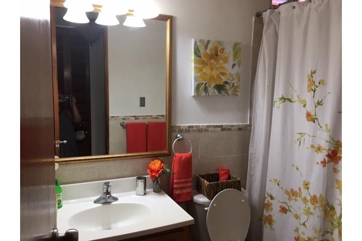 75 C. Village Key Ceiba 00735 PR
