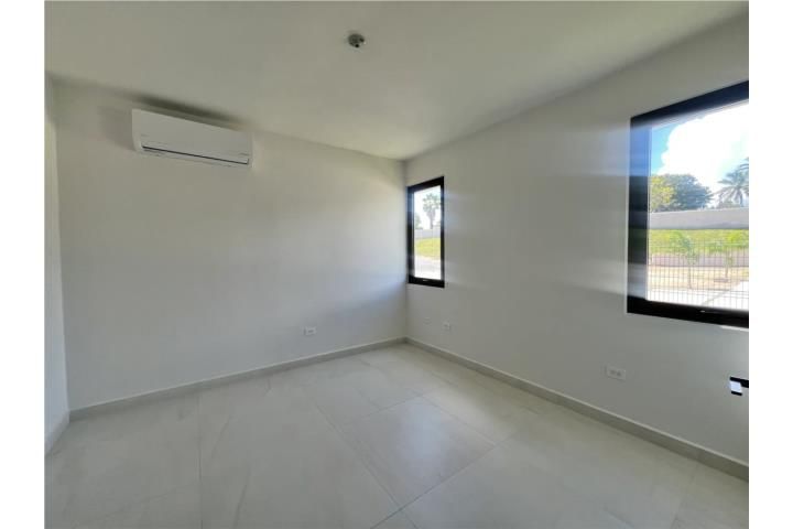 Los Lagos Drive Humacao 00791 PR