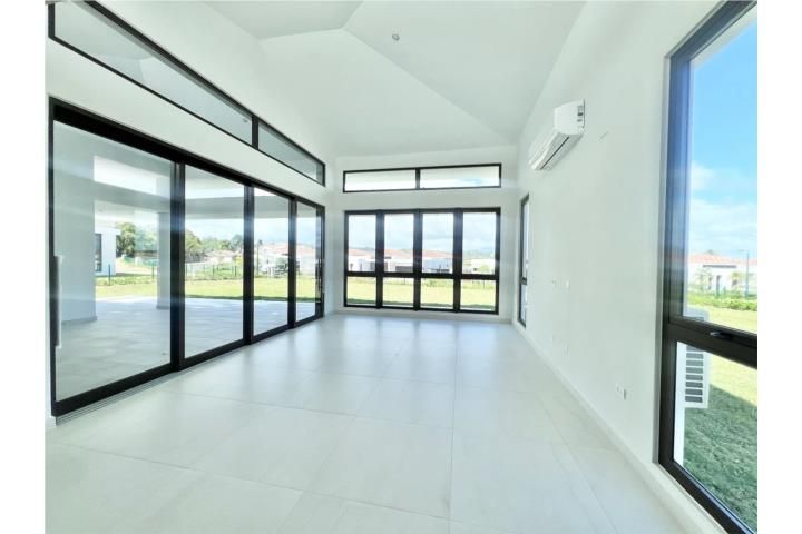 Los Lagos Drive Humacao 00791 PR