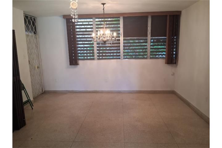 Urb. Hermanas Dávila Bayamon 00959 PR