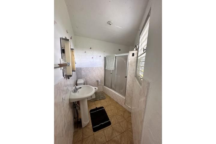 Cam. Canalizo Jayuya 00664 PR