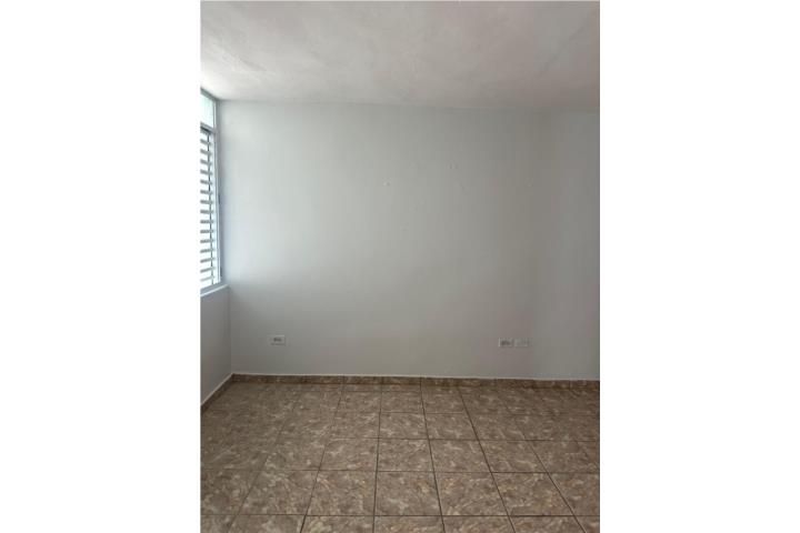 Lluveras Yauco 00637 PR