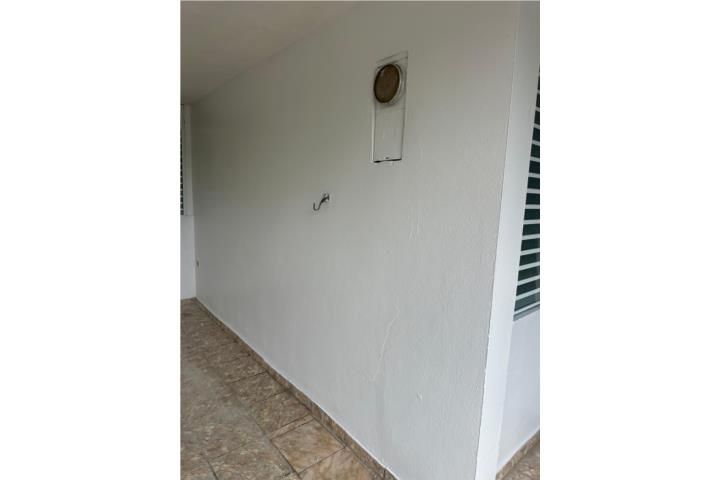 Lluveras Yauco 00637 PR