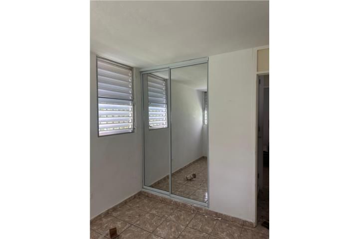 Lluveras Yauco 00637 PR