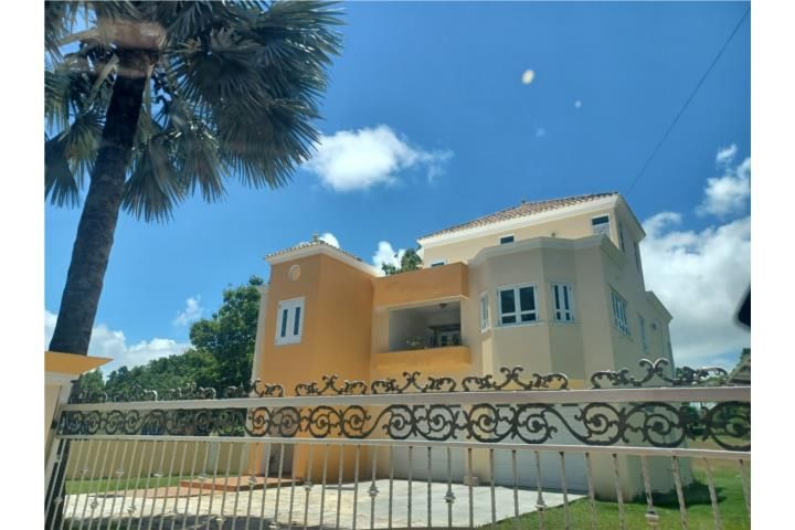 Hato Arriba Arecibo 00612 PR