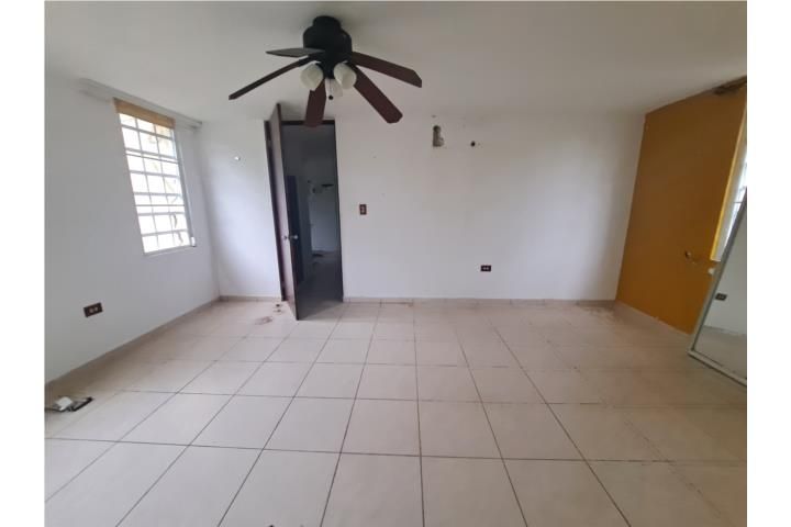 10 Av. Luis Muñoz Marín Aguada 00698 PR