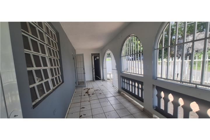 Calle Jacaranda Juncos 00777 PR