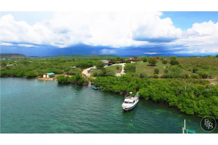 La Parguera Lajas 00667 PR