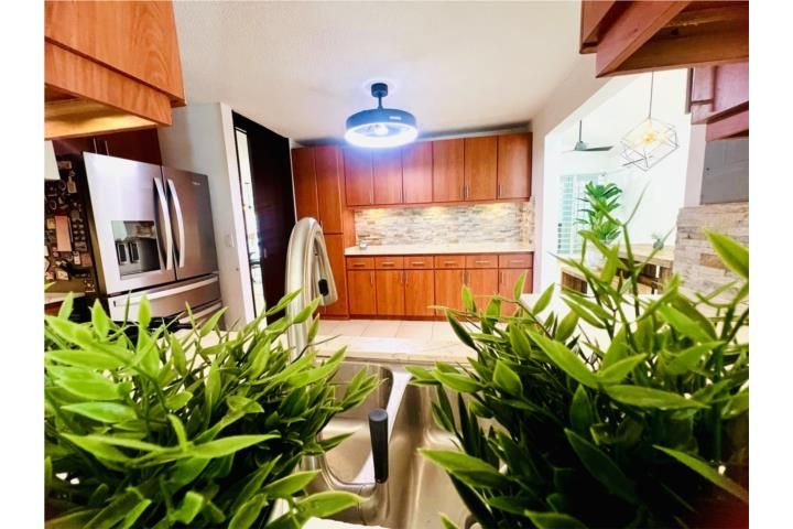Cv4j+359 Guaynabo 00969 PR