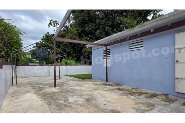 Cll Laurel Ponce 00716 PR