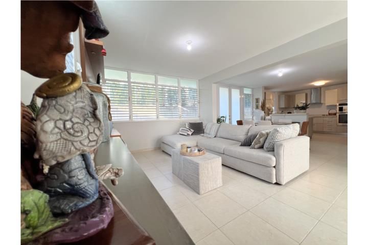 93vf+xjc Canovanas 00729 PR