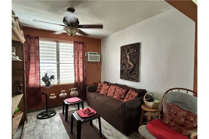 Urb Vista Verded C11 #454 Aguadilla 00603 PR