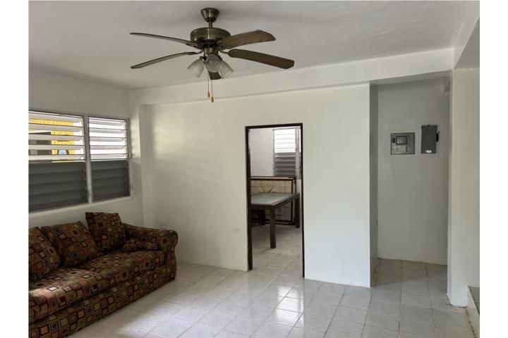 Urb Vista Verded C11 #454 Aguadilla 00603 PR