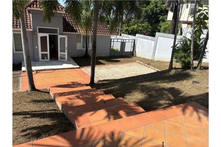 Avenida Los Filtros Guaynabo 00934 PR