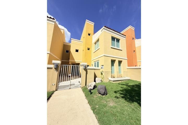 90 Candelero Dr Humacao 00791 PR
