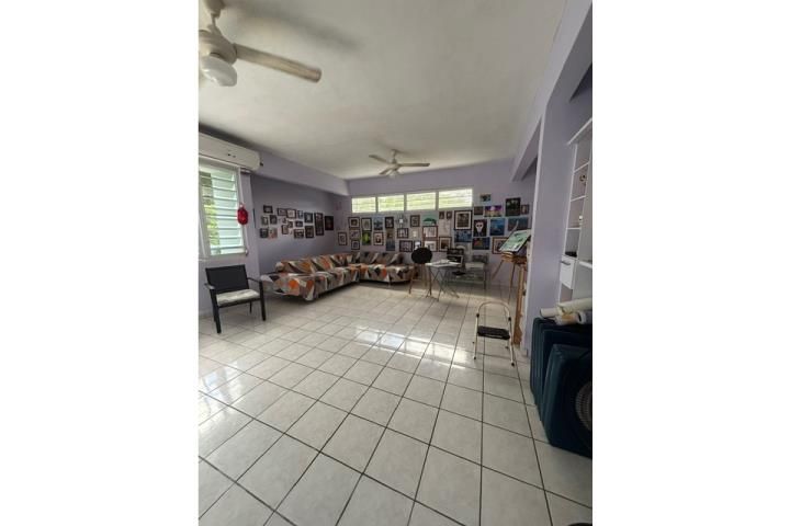 Navarro Gurabo 00778 PR