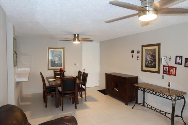 27 Ave Laguna #33 Carolina 00979 PR